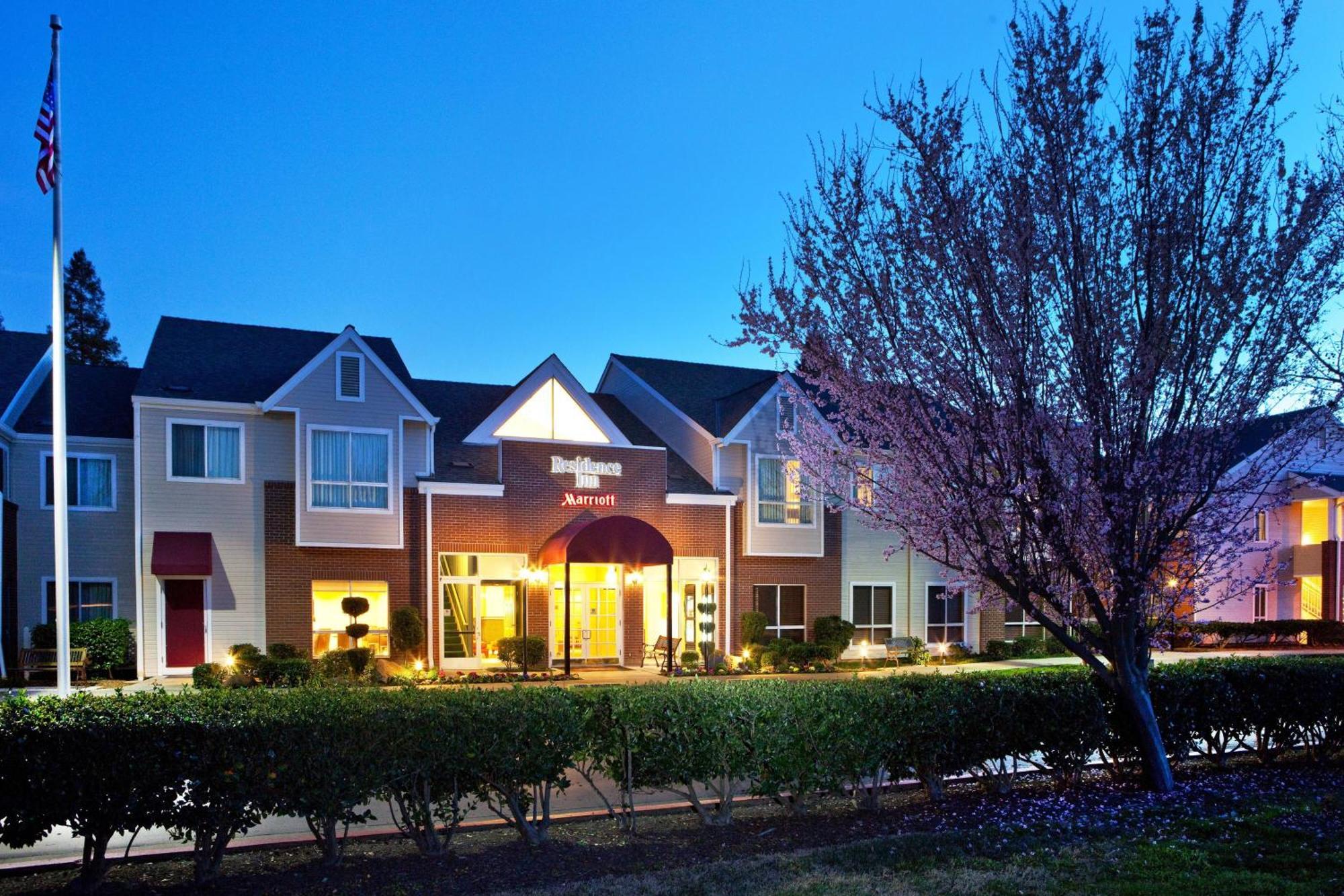 Residence Inn By Marriott Sacramento Airport Natomas Экстерьер фото